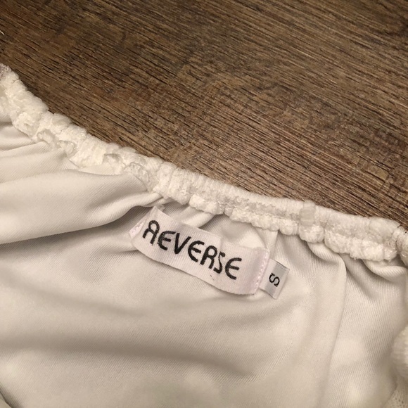 White Floral Romper - Picture 6 of 6